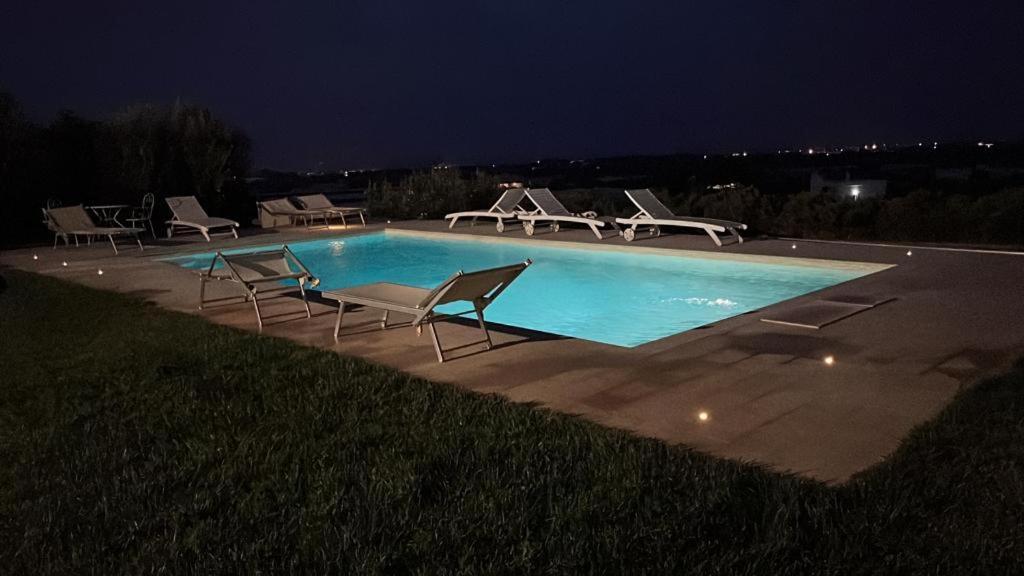 Villa Dyria Exclusive Swimming Pool モノーポリ エクステリア 写真